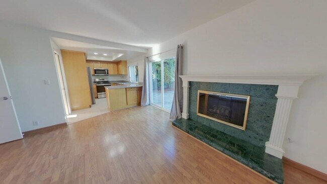 Foto del edificio - 128 Beach Park Blvd