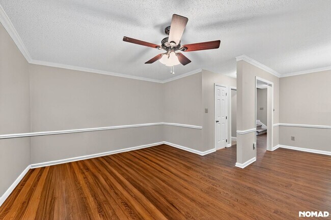 Foto del edificio - 4131 Kaplan Dr