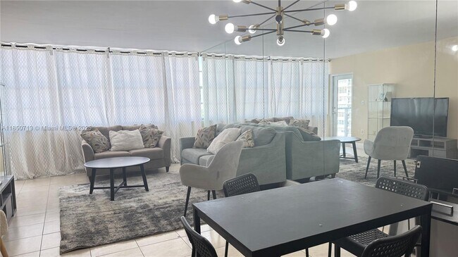 Foto del edificio - 1301 NE Miami Gardens Dr