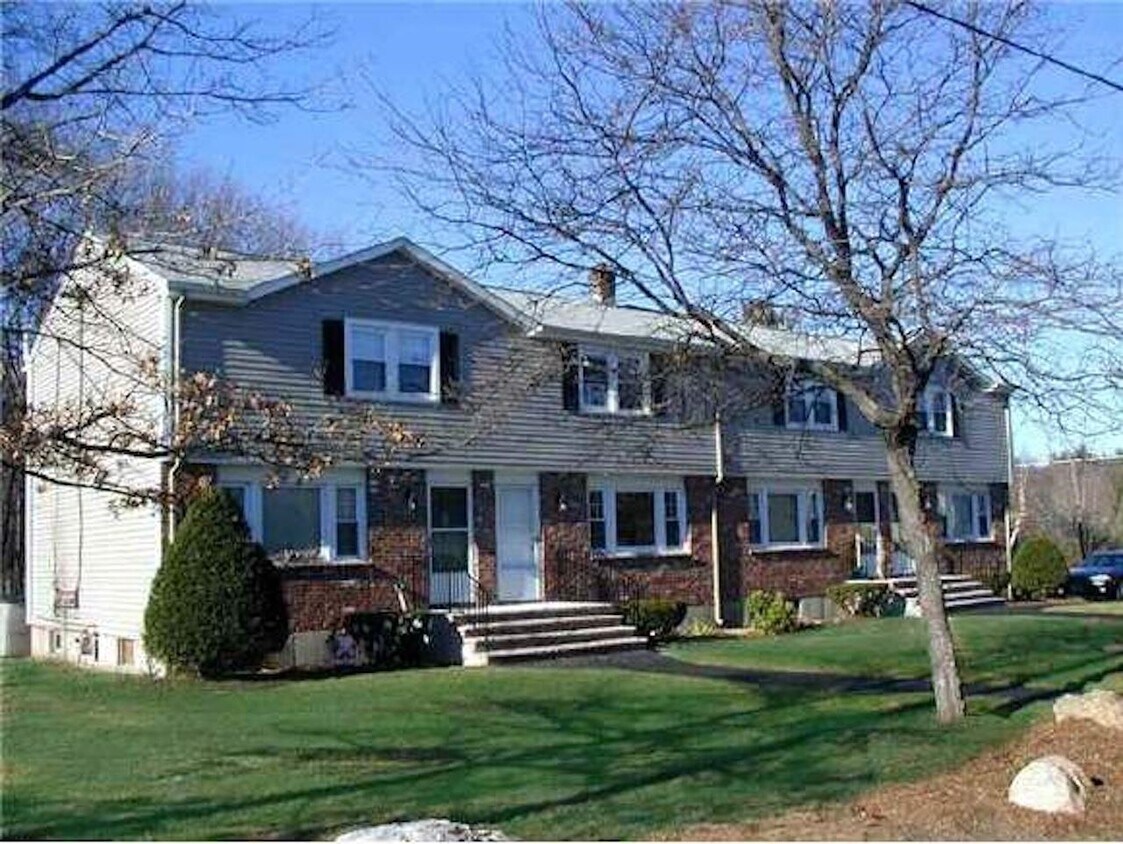 Primary Photo - 6 Barker St