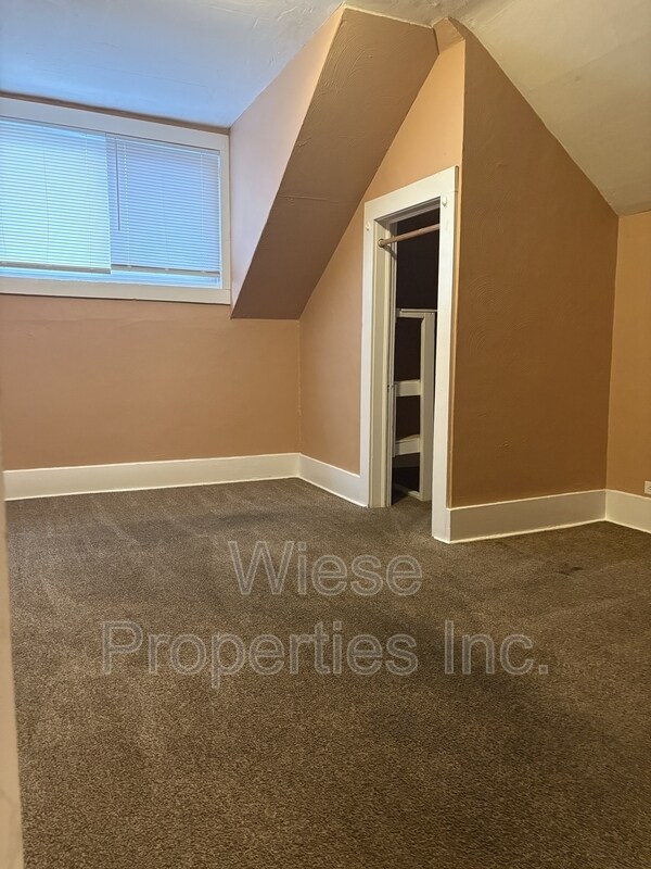 Foto del edificio - 423 E Keys Ave