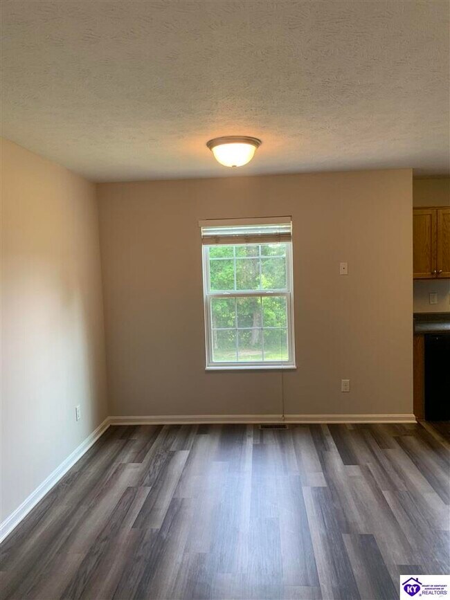 Foto del edificio - 307 Ivy Pointe Dr