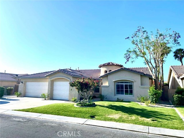 Foto principal - 81464 Avenida Esmeralda