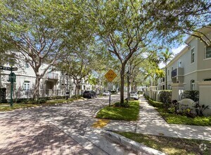Building Photo - 10170 SW 75th Pl
