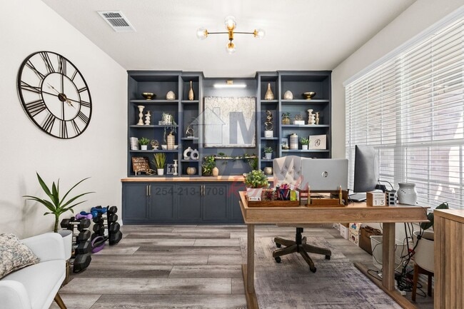 Building Photo - 7807 Zircon Dr