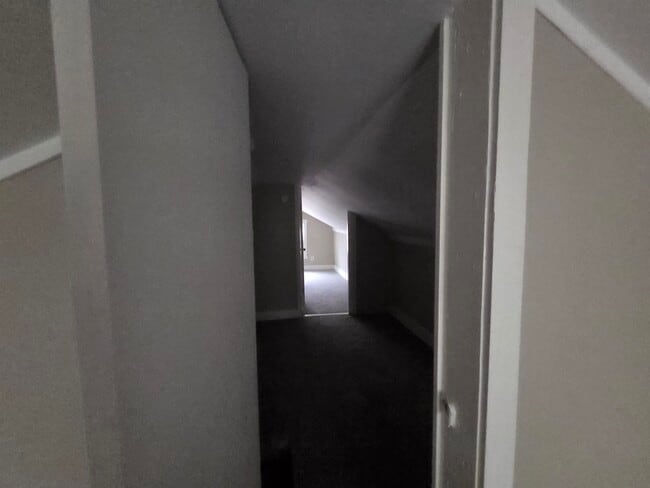 Building Photo - 524 S Greer St