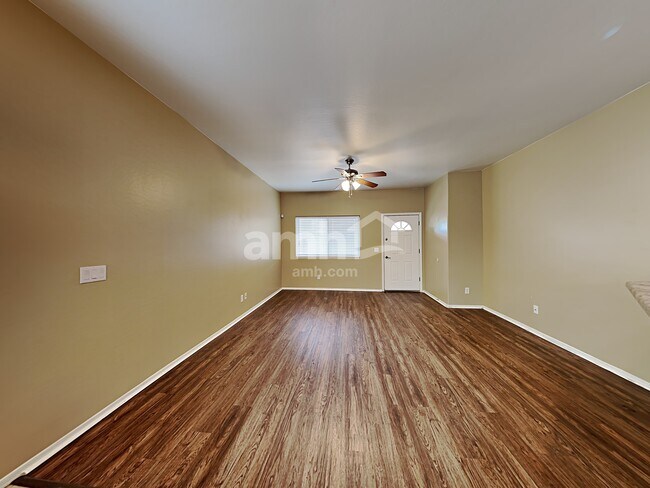 Foto del edificio - 11709 W Jefferson St