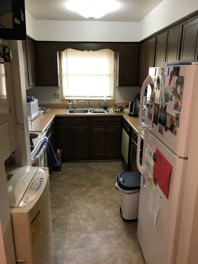 Building Photo - 310-E Patriot Lane, Williamsburg, VA - Ava...