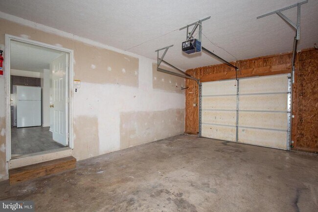 Foto del edificio - 87 Dozer Ln