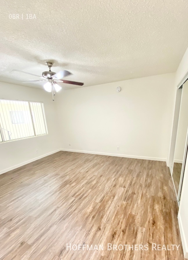 Building Photo - 224 S Reno St