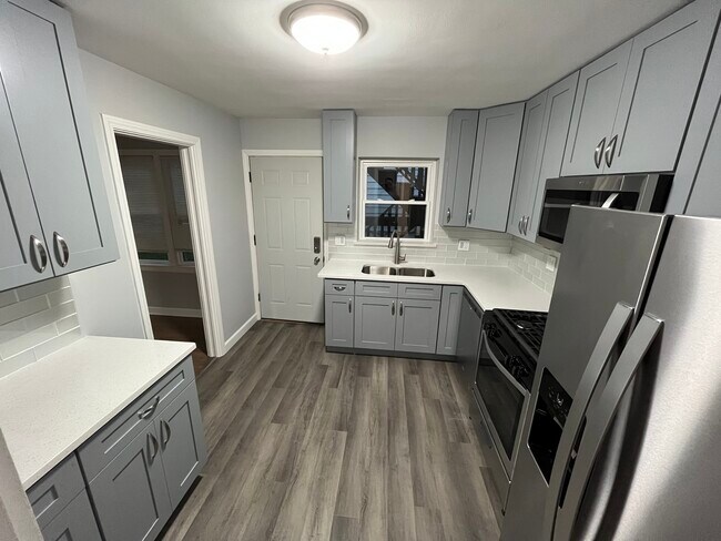 Building Photo - 8212 Kilpatrick Ave