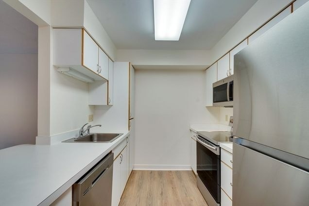 Foto del edificio - Spacious 2BR / 2BA First-Floor Condo with Balcony & Amenities at Rosemary Ridge