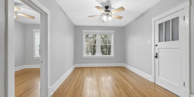 Building Photo - 1514 McCausland Ave