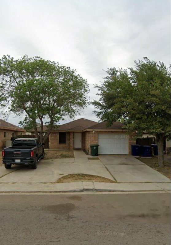 Building Photo - 3904 Los Presidentes Ave