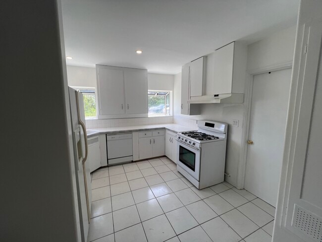 Foto del edificio - 1300 Dunning Dr