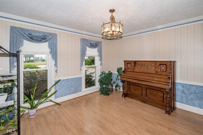 Building Photo - 1304 Blankenship Ln SW