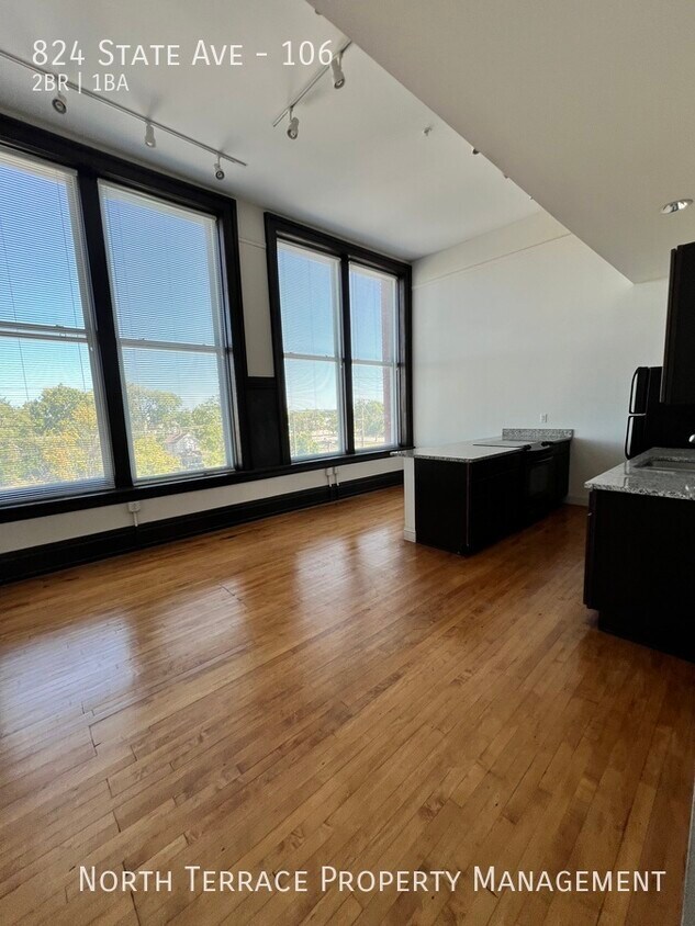 Foto del edificio - Spacious & Stylish 2-Bedroom Loft at Horac...