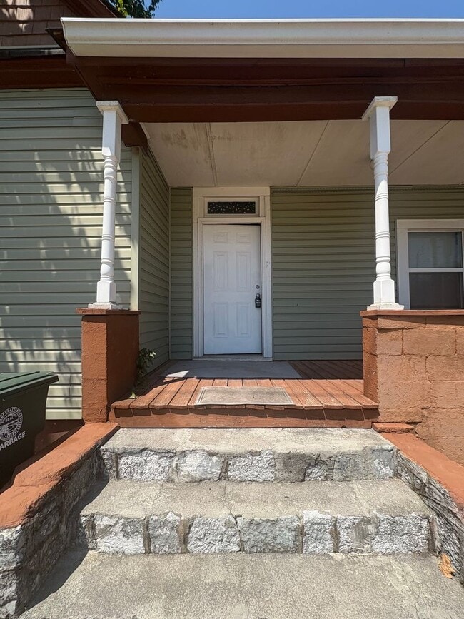 Photo - 1107 South Willow Street House