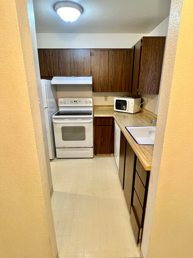 19846 SW 68th Ave, Tualatin, OR 97062 Townhouse for Rent in Tualatin