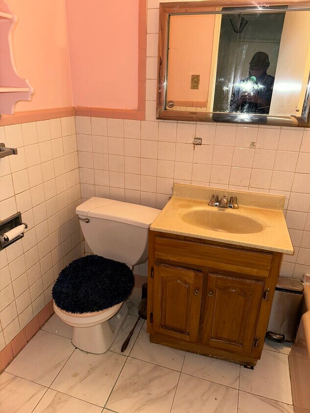 Foto del edificio - 1647 E 94th St