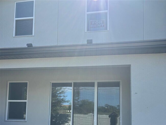 Foto del edificio - 4433 Small Creek Rd