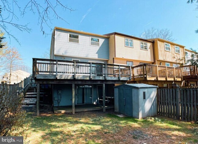 Foto del edificio - 18008 Wagonwheel Ct