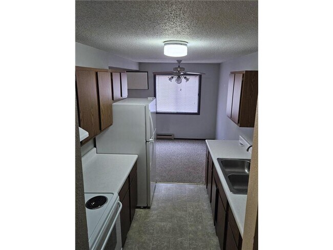 Foto del edificio - 10 12th Ave NE