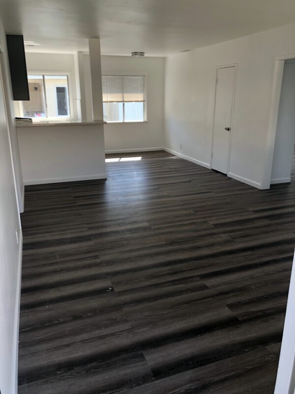 Foto del edificio - 1136 S Holt Ave