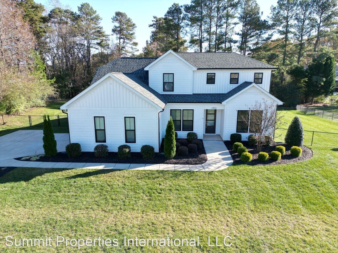Primary Photo - 3 br, 3 bath House - 2400 Gaston Day Schoo...