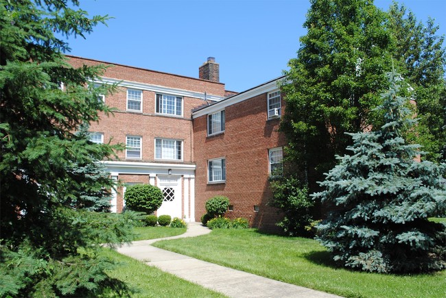Building Photo - 25401 Lakeshore Blvd