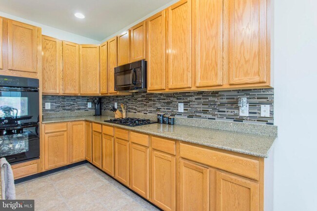 Building Photo - 3241 Whisper Ln