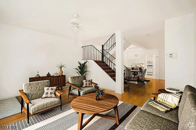Building Photo - 111 Mulberry St