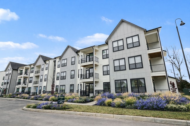 Building Photo - Paragon Ranch