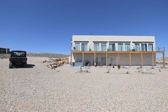 Building Photo - 925 E Shelter Cv