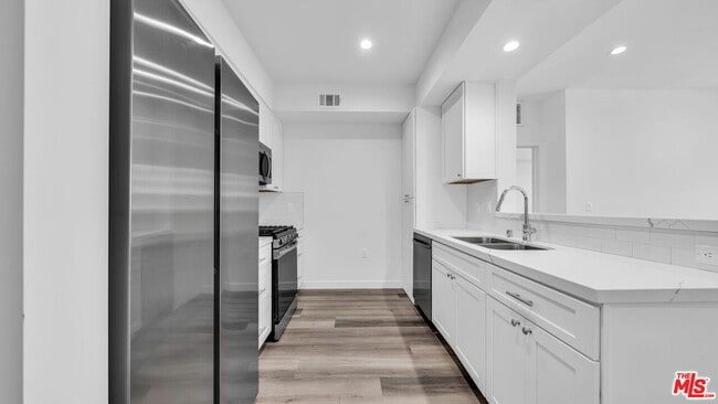 Foto del edificio - 627 N Dillon St