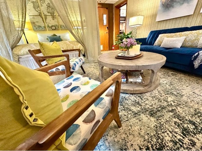Photo - 727 N 179th Pl Apartment