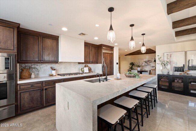 Foto del edificio - 7181 E Camelback Rd