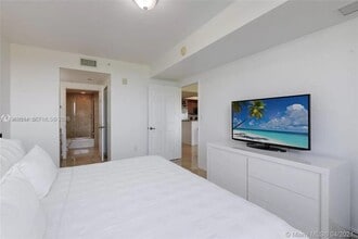 Building Photo - 3530 SW 22nd St