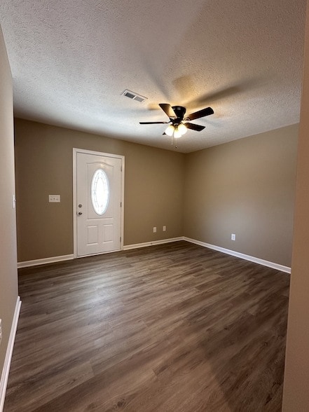 Building Photo - 517 Weaver St