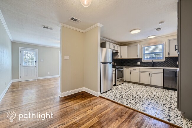 Foto del edificio - 3920 Calmont Avenue, Fort Worth, TX, 76107