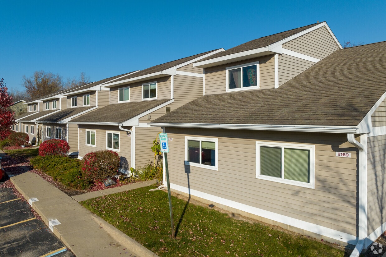 Primary Photo - Stone School Townhomes