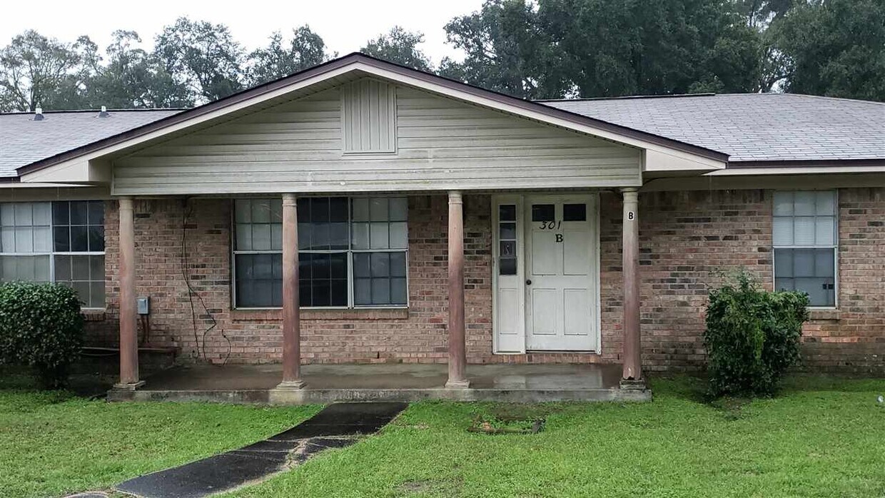Primary Photo - 301 Tower Dr