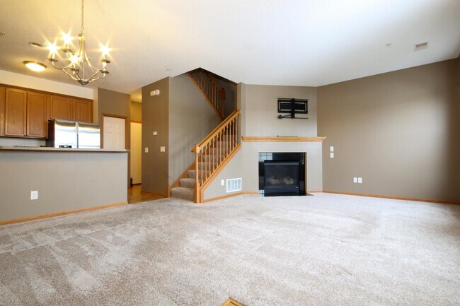 Building Photo - 7230 Kimberly Ln N