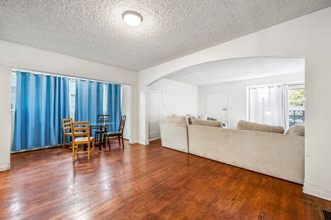 Will be Unfurnished - 931 N Croft Ave