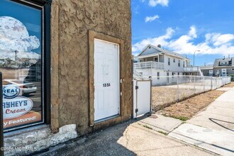 Building Photo - 135 Hamilton Ave