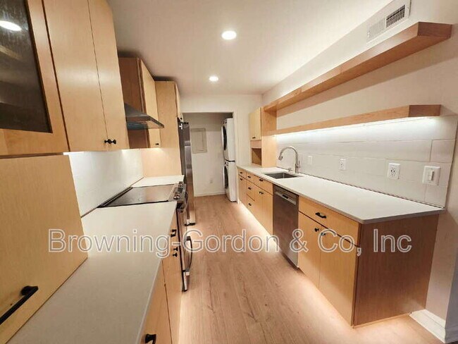 Building Photo - 163 Brooke Castle Dr