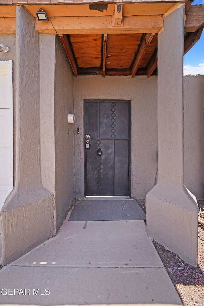 Foto del edificio - 10720 Chert St