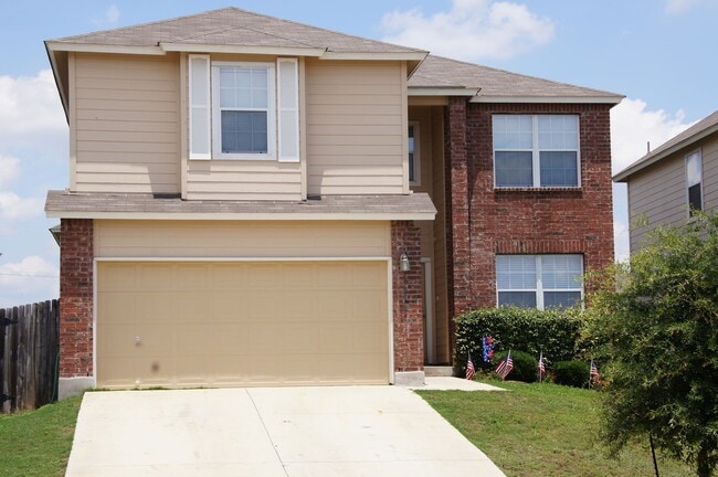 Spacious 4 bed 2.5 bath two-story home! - Spacious 4 bed 2.5 bath two-story home!
