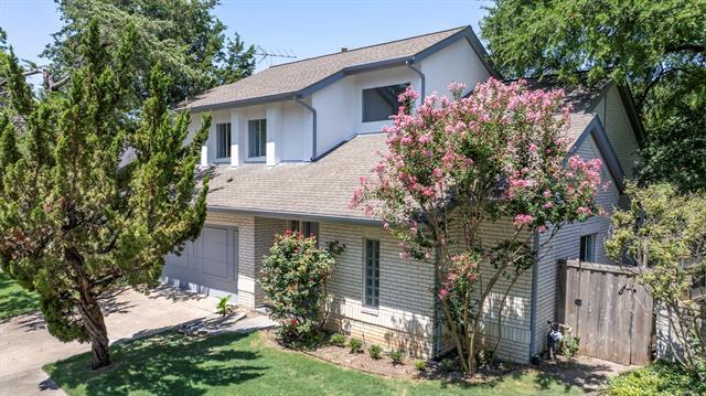Foto principal - 8907 Club Creek Cir