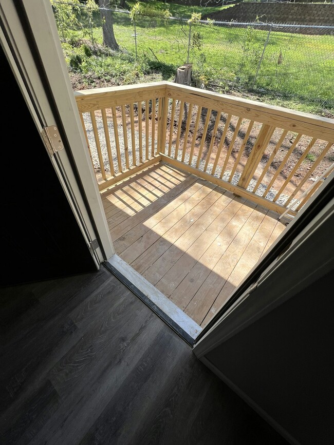 Building Photo - 106 N Pugh St